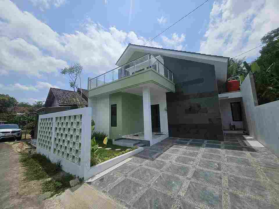 Rumah 2 lantai